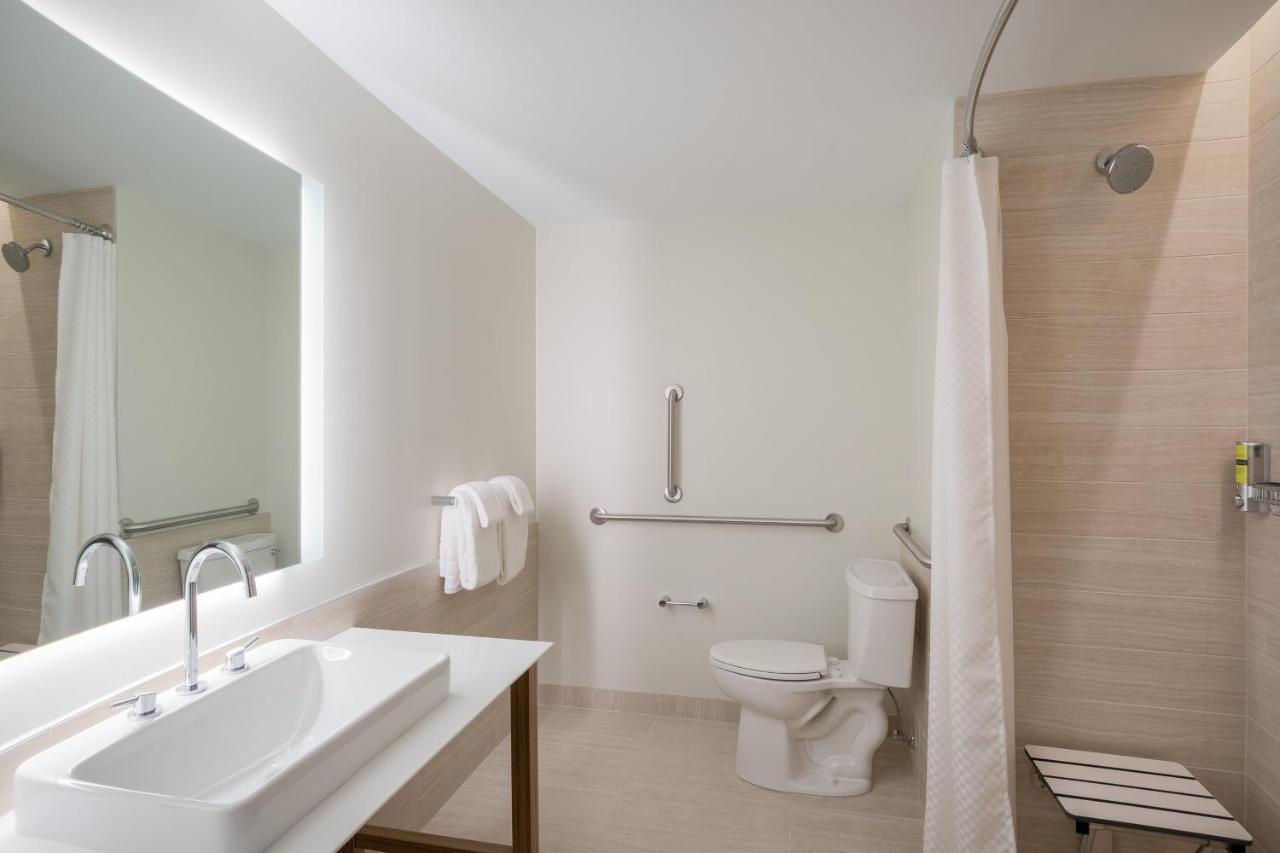 Element Denver Downtown East Ngoại thất bức ảnh