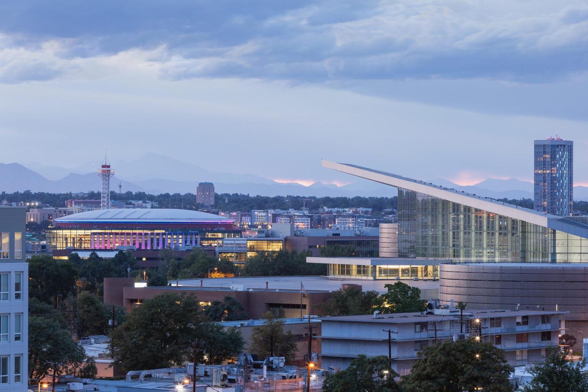 Element Denver Downtown East Ngoại thất bức ảnh